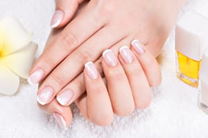 FRENCH-TIP-NAILS-IN-CHANDLER-AZ